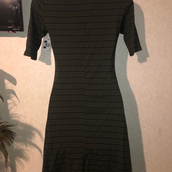 Old Navy Ribbed Olive Stripe Dress - Picture 6 of 6